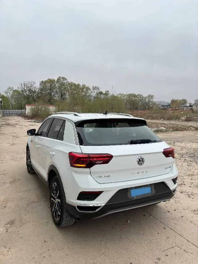 2020 Volkswagen T-Roc 1.4T 150HP L4 7DCT,autocango,china used car exporter,china ev exporter,chinese used car exporter,chinese used ev exporter