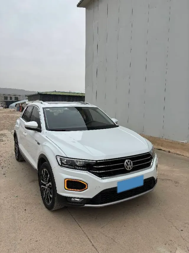 2020 Volkswagen T-Roc 1.4T 150HP L4 7DCT,autocango,china used car exporter,china ev exporter,chinese used car exporter,chinese used ev exporter
