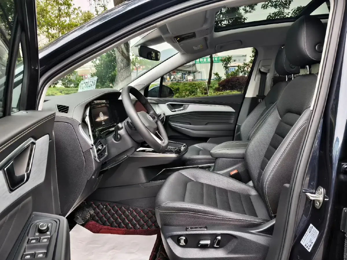 2022 Volkswagen Talagon 2.0T 220HP L4 7DCT,autocango,china used car exporter,china ev exporter,chinese used car exporter,chinese used ev exporter