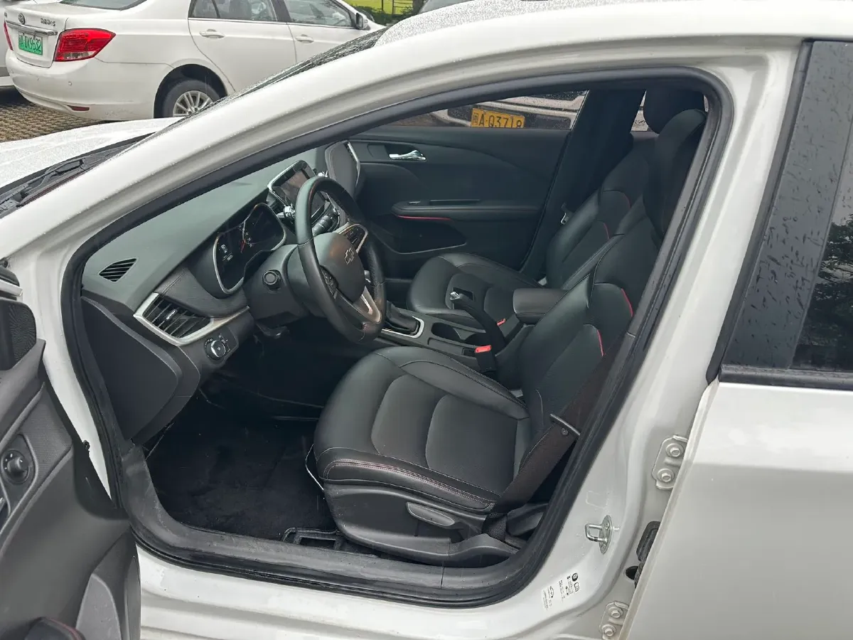 2019 Chevrolet Monza 1.3T 163HP L3 6AT,autocango,china used car exporter,china ev exporter,chinese used car exporter,chinese used ev exporter