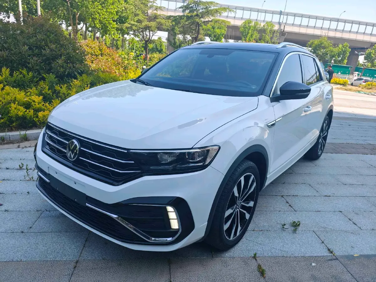 2022 Volkswagen T-Roc 1.4T 150HP L4 7DCT,autocango,china used car exporter,china ev exporter,chinese used car exporter,chinese used ev exporter