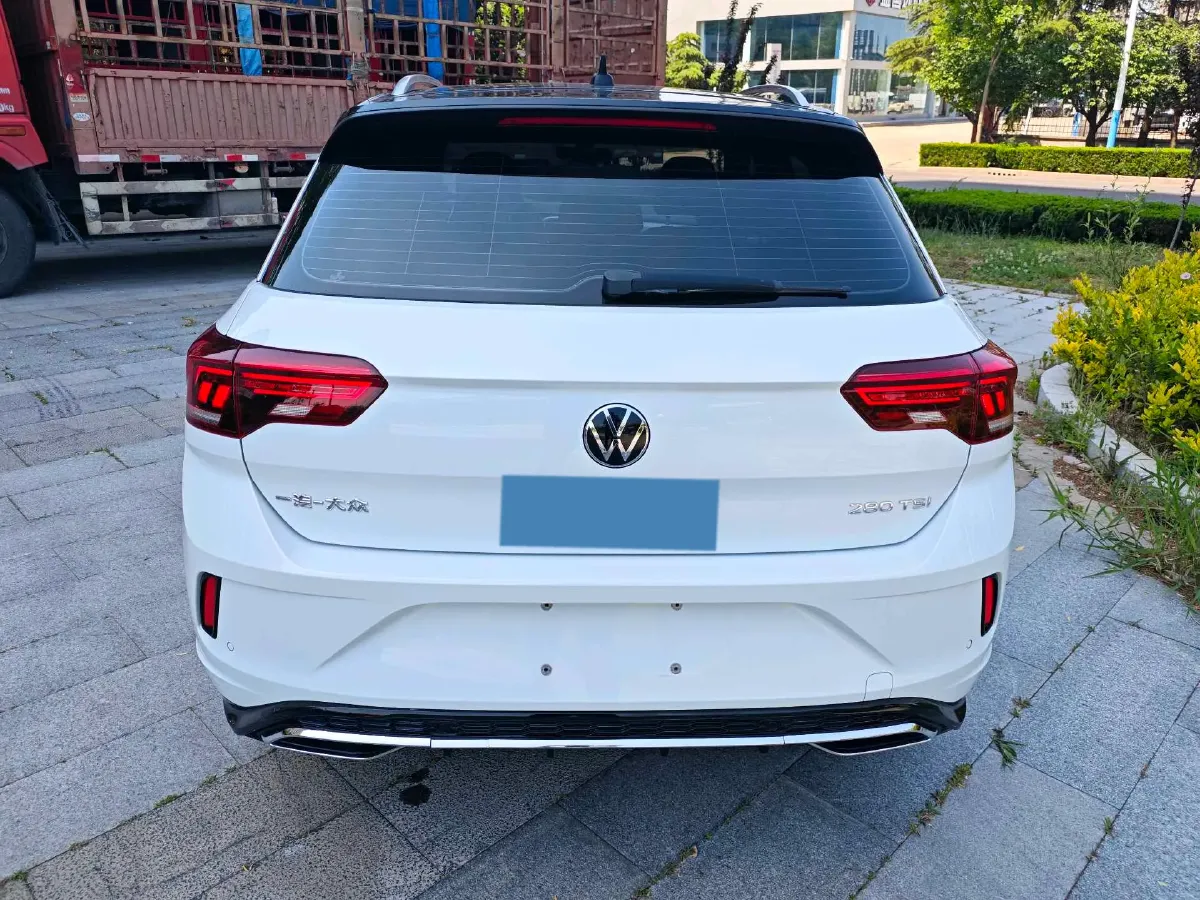2022 Volkswagen T-Roc 1.4T 150HP L4 7DCT,autocango,china used car exporter,china ev exporter,chinese used car exporter,chinese used ev exporter