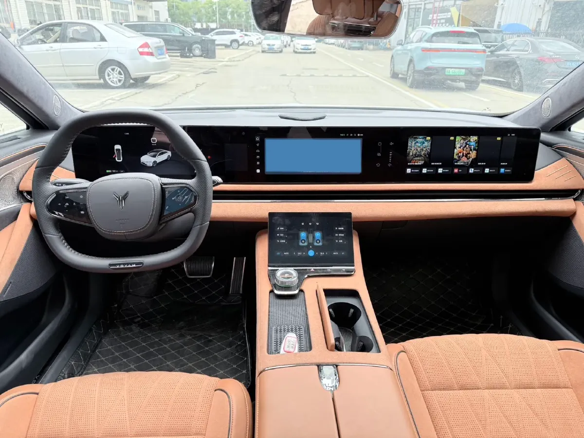 2023 Voyah ZhuiGuang BEV 82.11KWH,autocango,china used car exporter,china ev exporter,chinese used car exporter,chinese used ev exporter