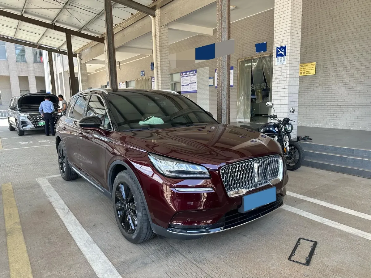 2022 Lincoln Corsair 2.0T 245HP L4 8AT,autocango,china used car exporter,china ev exporter,chinese used car exporter,chinese used ev exporter