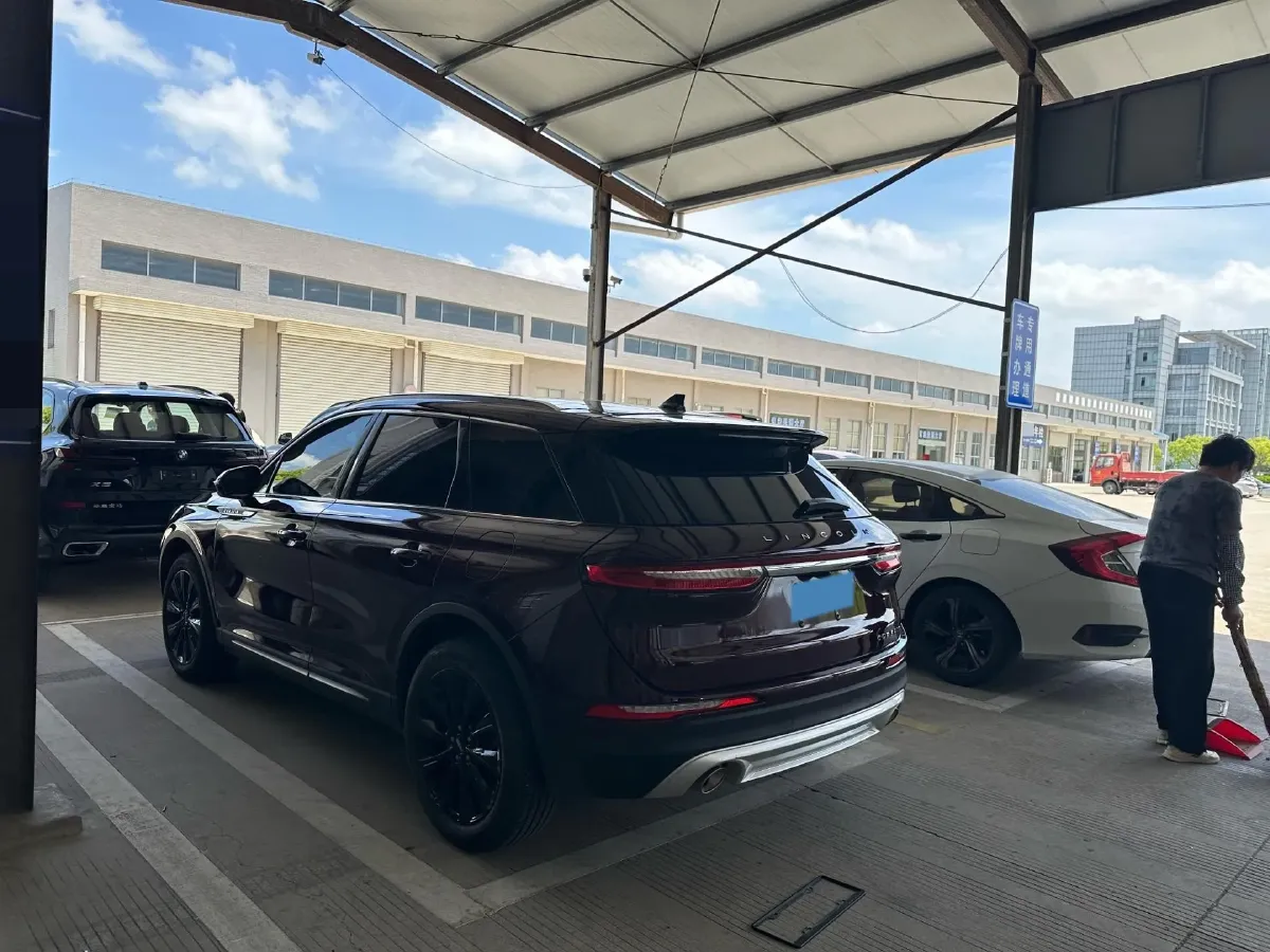 2022 Lincoln Corsair 2.0T 245HP L4 8AT,autocango,china used car exporter,china ev exporter,chinese used car exporter,chinese used ev exporter