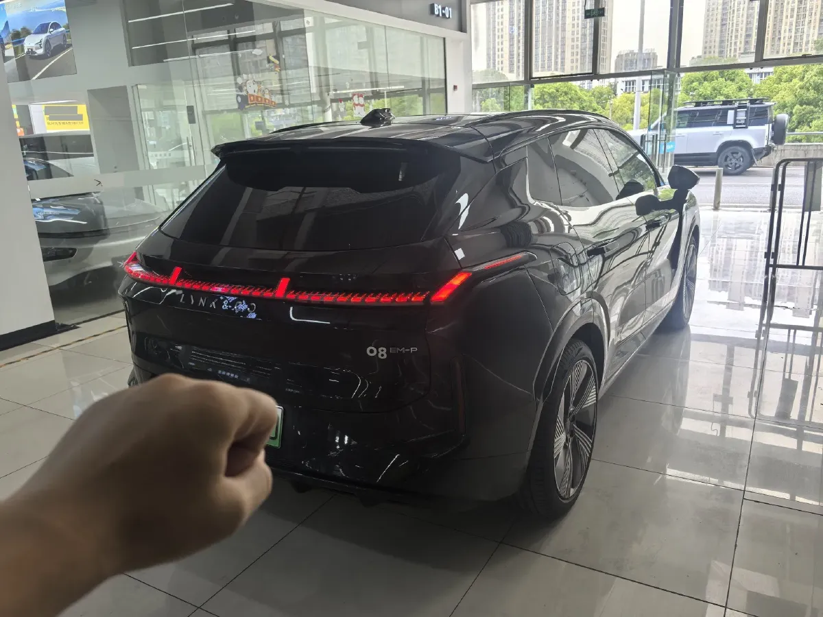 2023 LYNK&CO 08 EM-P 1.5T 163HP L4 3DHT PHEV 21.2KWH,autocango,china used car exporter,china ev exporter,chinese used car exporter,chinese used ev exporter