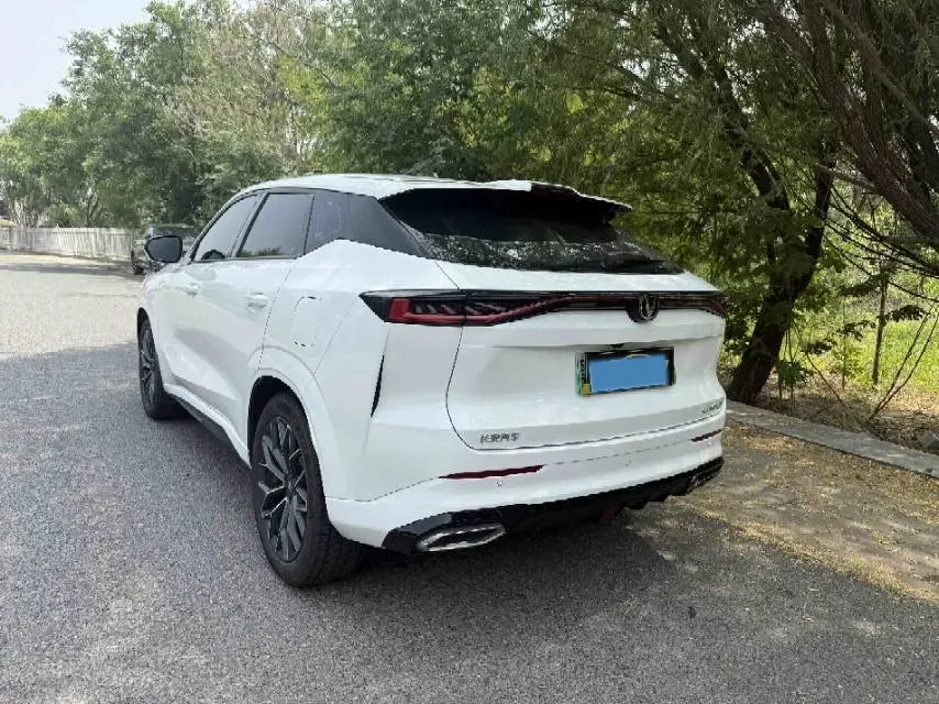 2024 ChangAn UNI-Z 1.5L 98HP L4 E-CVT PHEV 18.4KWH,autocango,china used car exporter,china ev exporter,chinese used car exporter,chinese used ev exporter