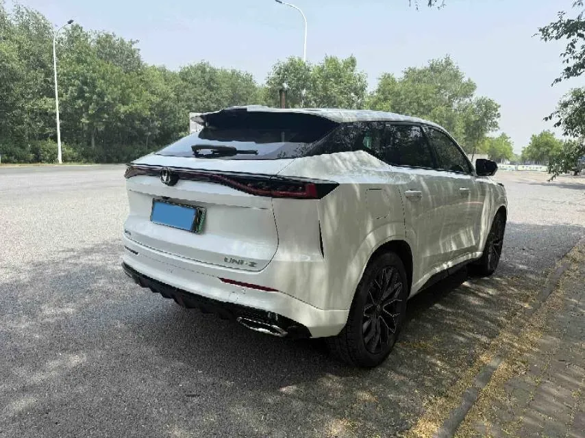 2024 ChangAn UNI-Z 1.5L 98HP L4 E-CVT PHEV 18.4KWH,autocango,china used car exporter,china ev exporter,chinese used car exporter,chinese used ev exporter