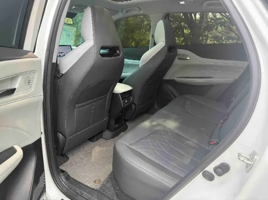 2024 ChangAn UNI-Z 1.5L 98HP L4 E-CVT PHEV 18.4KWH,autocango,china used car exporter,china ev exporter,chinese used car exporter,chinese used ev exporter