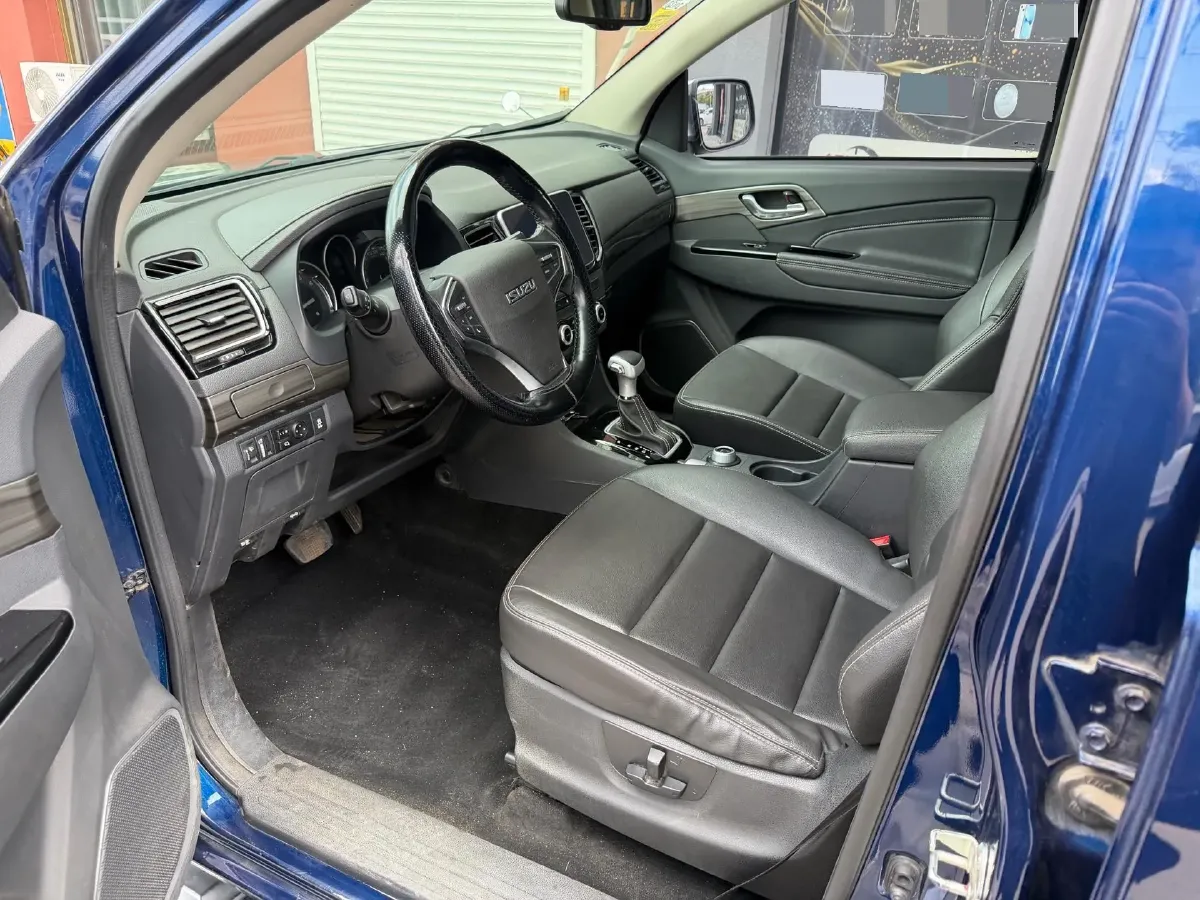 2020 Isuzu D-MAX 1.9T 163HP L4 6AT,autocango,china used car exporter,china ev exporter,chinese used car exporter,chinese used ev exporter