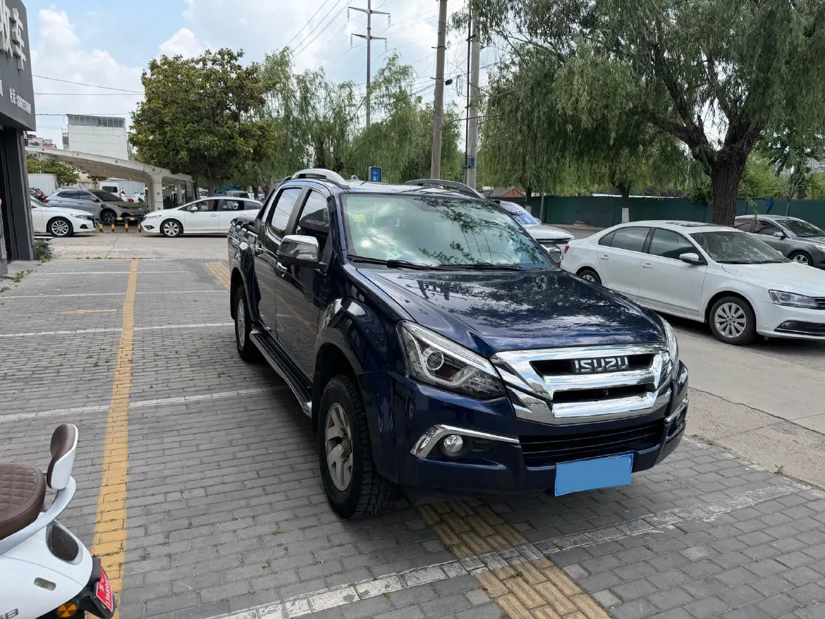 2020 Isuzu D-MAX 1.9T 163HP L4 6AT,autocango,china used car exporter,china ev exporter,chinese used car exporter,chinese used ev exporter