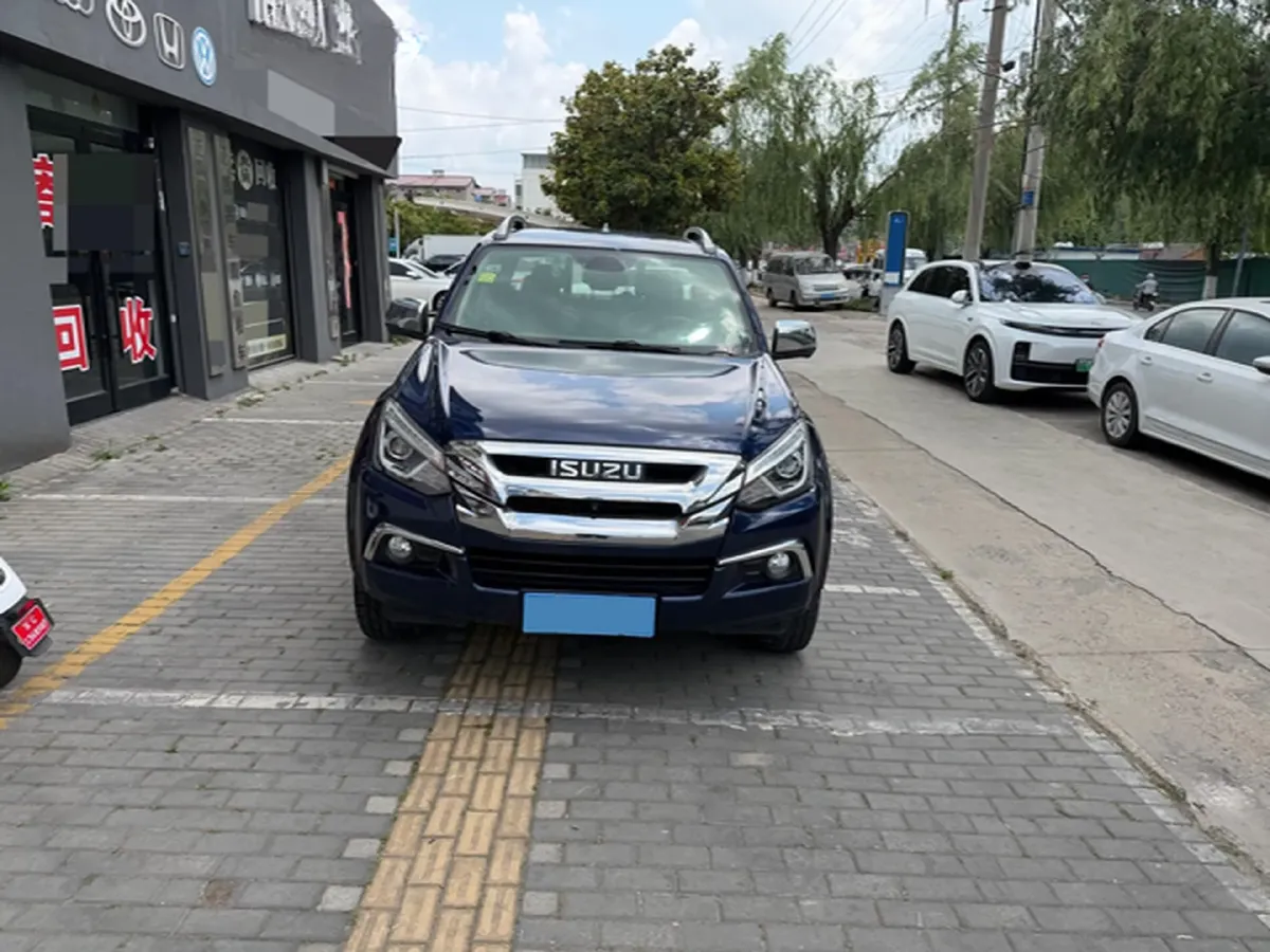 2020 Isuzu D-MAX 1.9T 163HP L4 6AT,autocango,china used car exporter,china ev exporter,chinese used car exporter,chinese used ev exporter