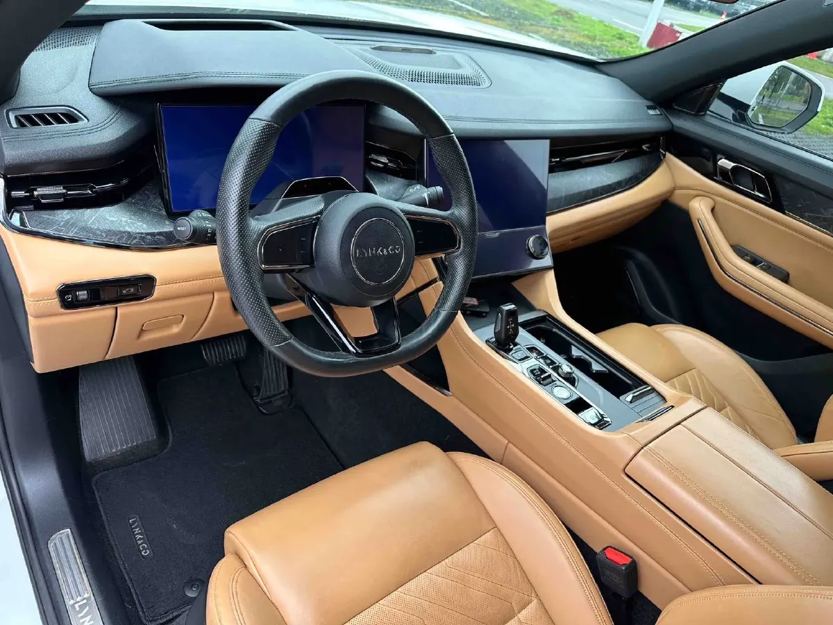 2021 Buick GL8 2.0T 237HP L4 9AT,autocango,china used car exporter,china ev exporter,chinese used car exporter,chinese used ev exporter