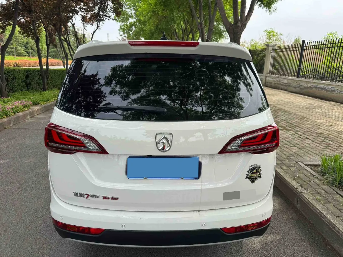 2019 BaoJun 730 1.5T 147HP L4 CVT,autocango,china used car exporter,china ev exporter,chinese used car exporter,chinese used ev exporter
