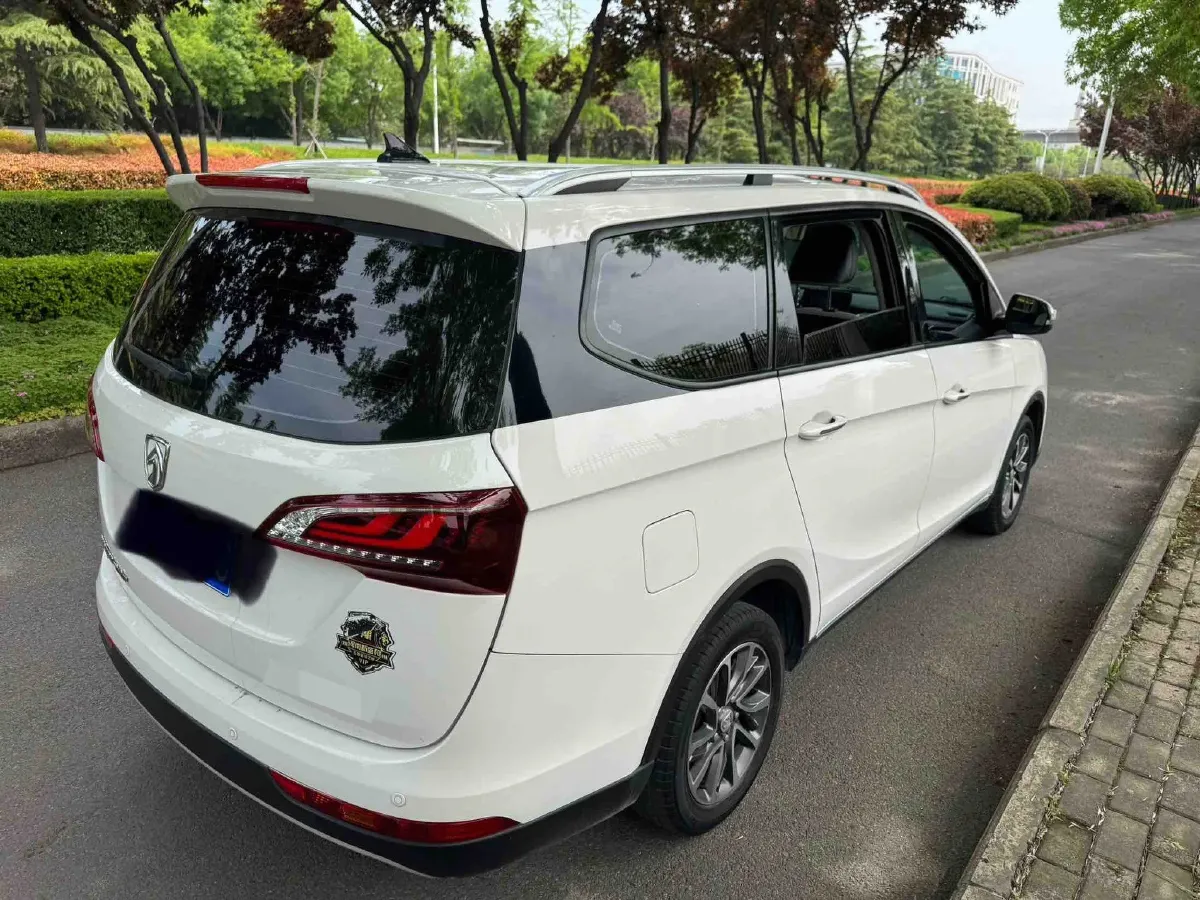2019 BaoJun 730 1.5T 147HP L4 CVT,autocango,china used car exporter,china ev exporter,chinese used car exporter,chinese used ev exporter