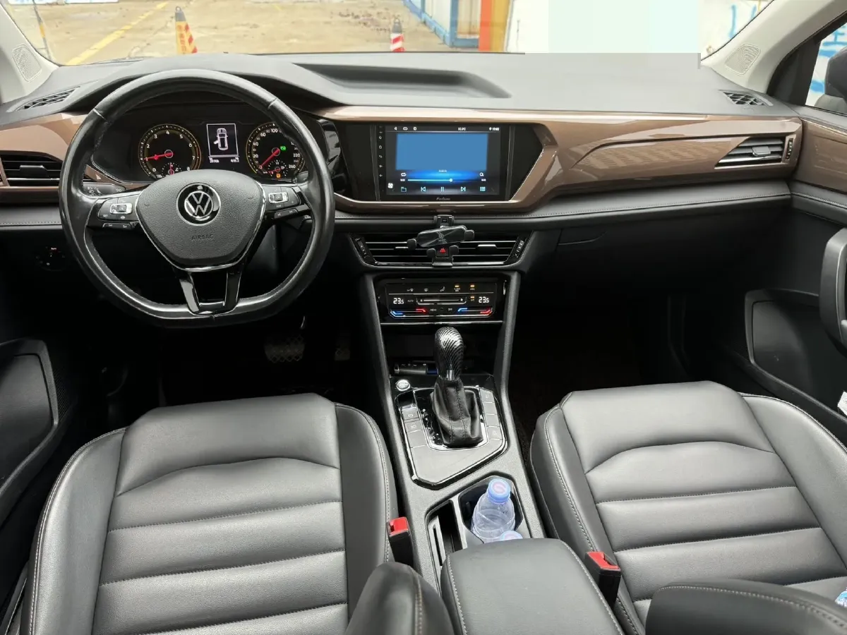2021 Volkswagen Tharu 1.4T 150HP L4 7DCT,autocango,china used car exporter,china ev exporter,chinese used car exporter,chinese used ev exporter