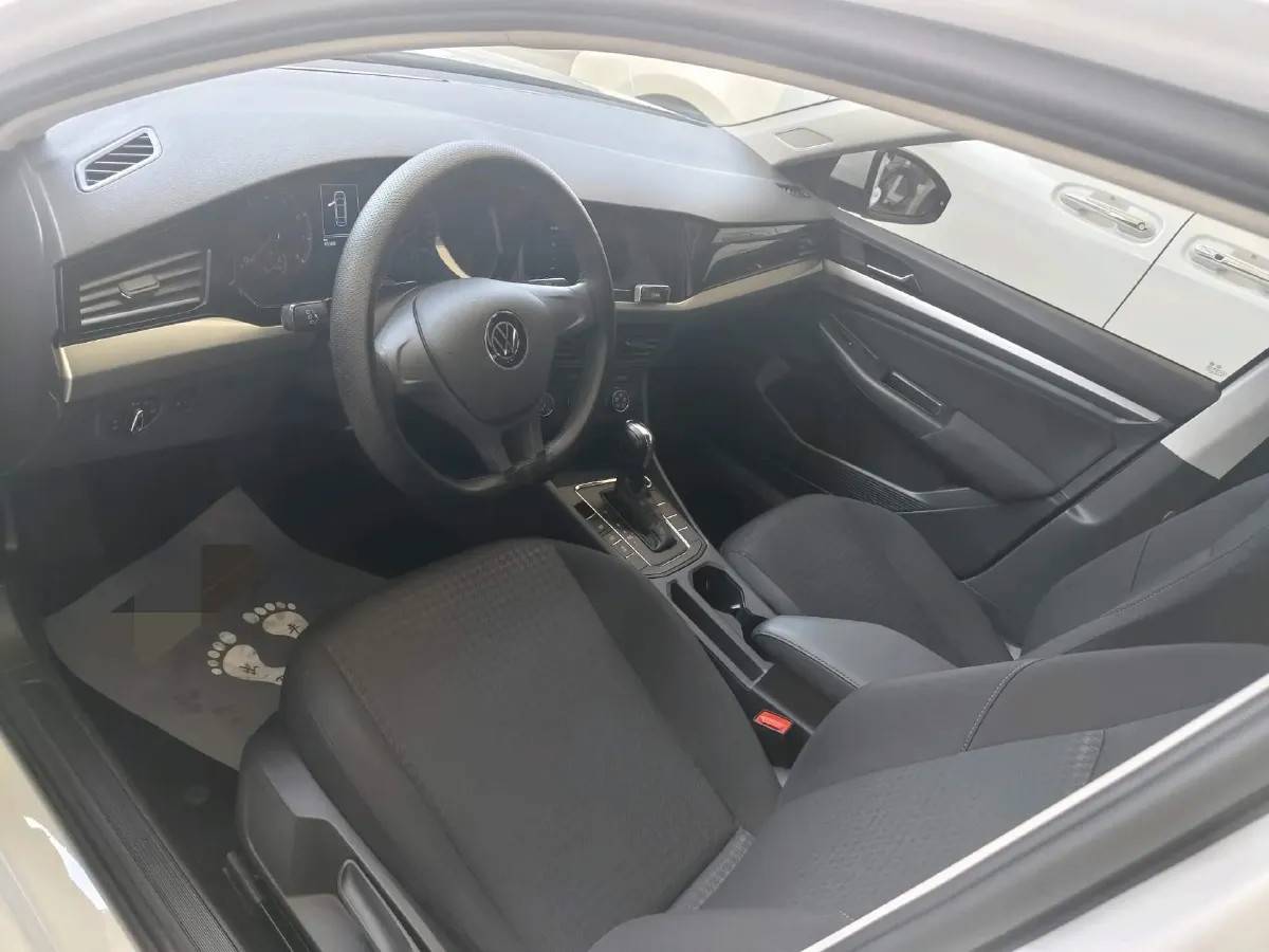 2021 Volkswagen Bora 1.5L 113HP L4 6AT,autocango,china used car exporter,china ev exporter,chinese used car exporter,chinese used ev exporter