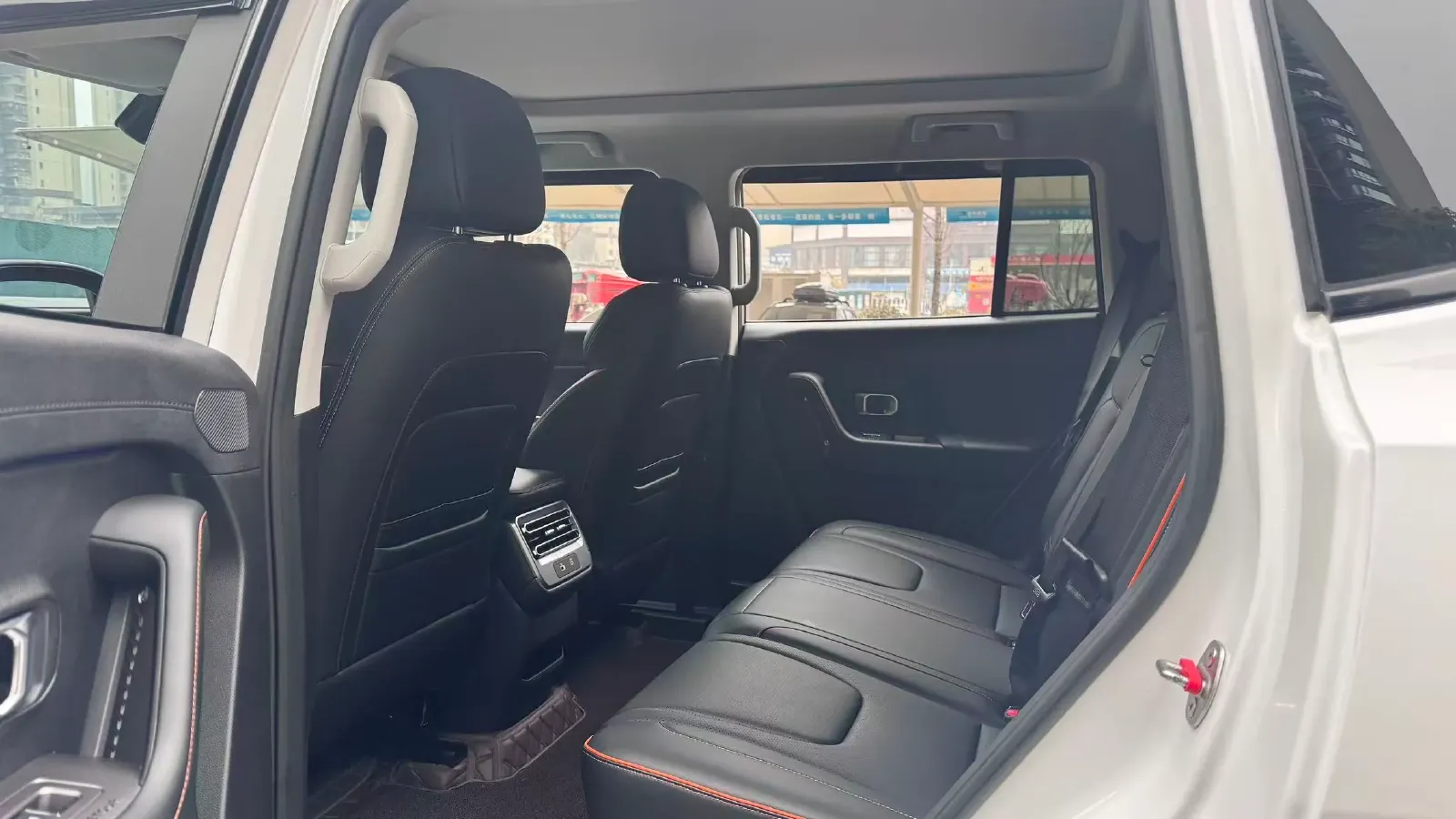 2025 MAXUS XinTu V70 2.0T 150HP L4 9AT,autocango,china used car exporter,china ev exporter,chinese used car exporter,chinese used ev exporter