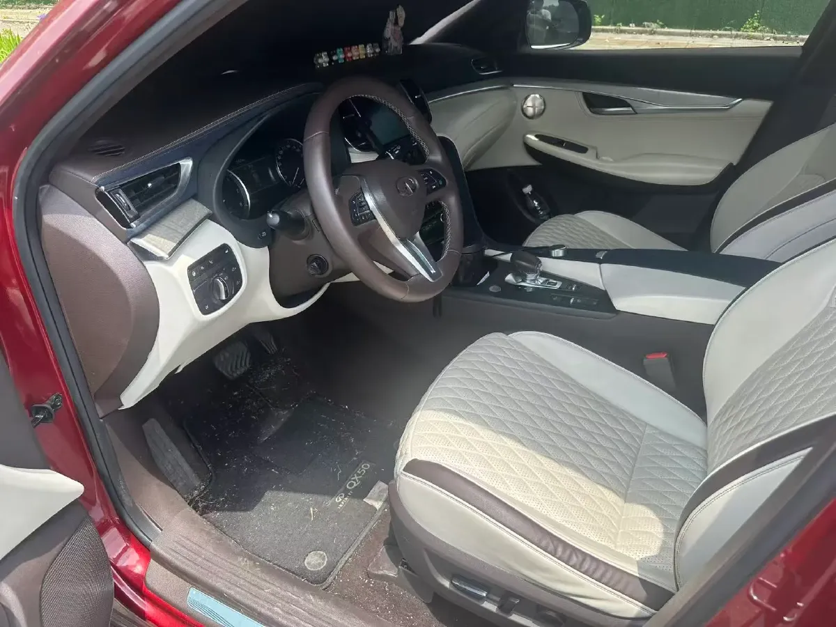 2022 Infiniti QX50 2.0T 261HP L4 CVT,autocango,china used car exporter,china ev exporter,chinese used car exporter,chinese used ev exporter