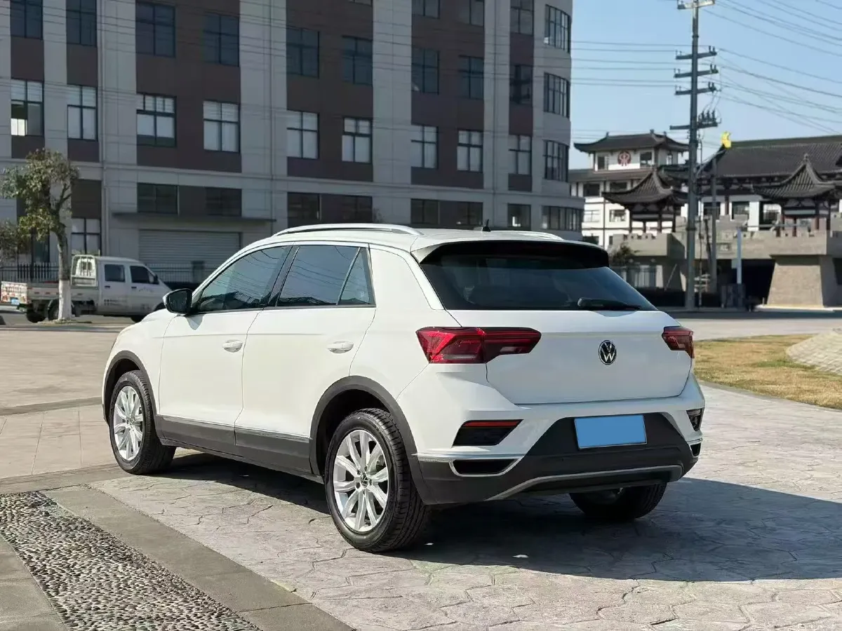 2022 Volkswagen T-Roc 1.4T 150HP L4 7DCT,autocango,china used car exporter,china ev exporter,chinese used car exporter,chinese used ev exporter