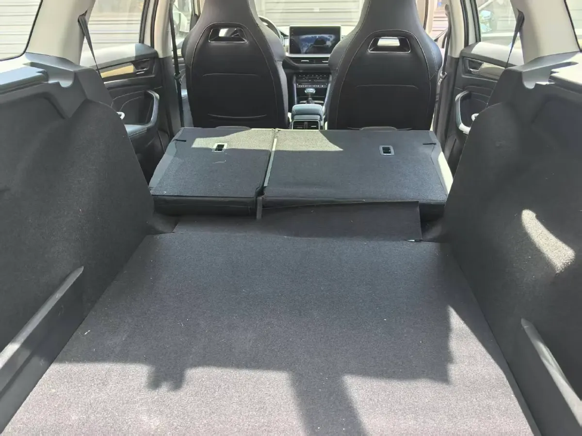 2022 Skoda Kodiak 2.0T 186HP L4 7DCT,autocango,china used car exporter,china ev exporter,chinese used car exporter,chinese used ev exporter