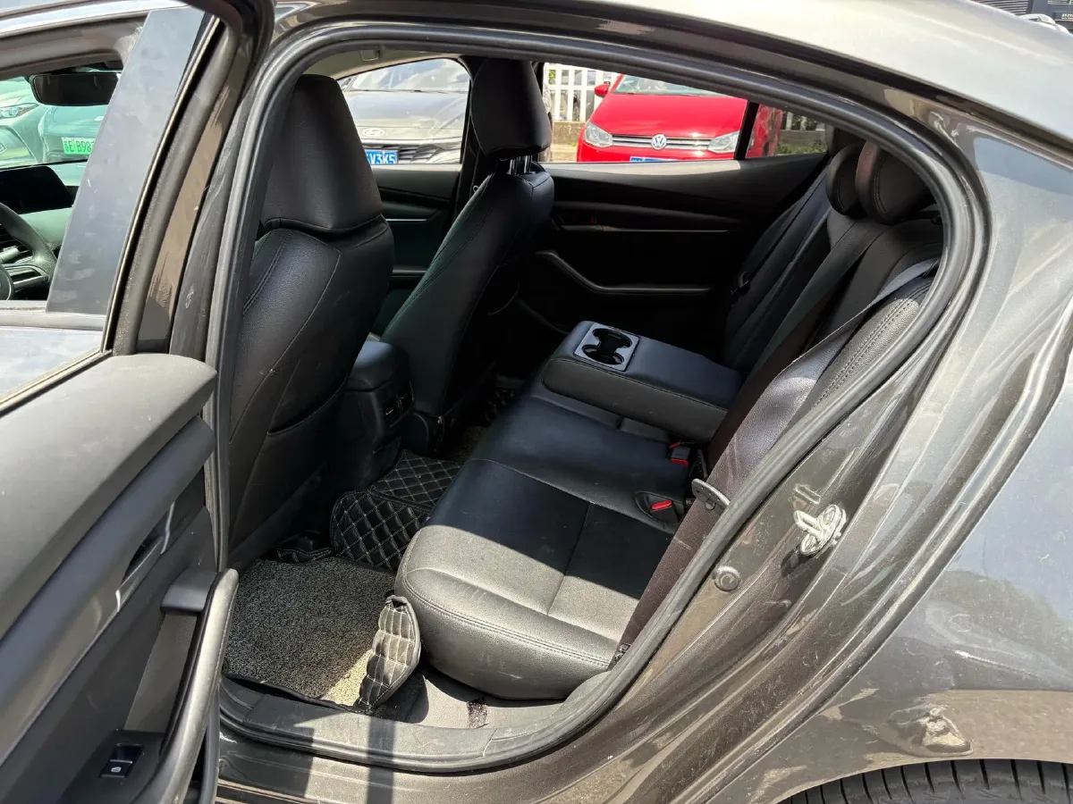 2022 Mazda 3 Axela 2.0L 158HP L4 6AT,autocango,china used car exporter,china ev exporter,chinese used car exporter,chinese used ev exporter