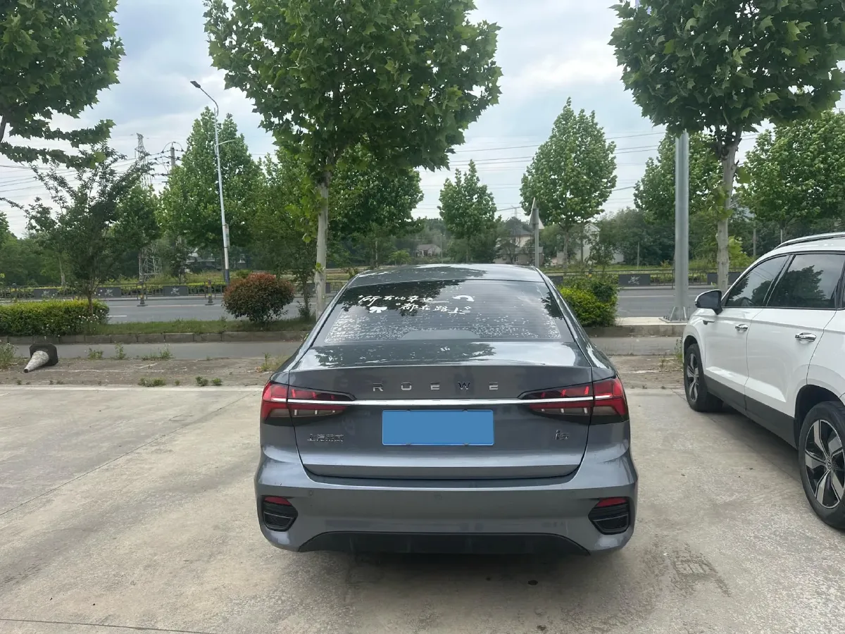 2021 Roewe i5 1.5L 120HP L4 CVT,autocango,china used car exporter,china ev exporter,chinese used car exporter,chinese used ev exporter