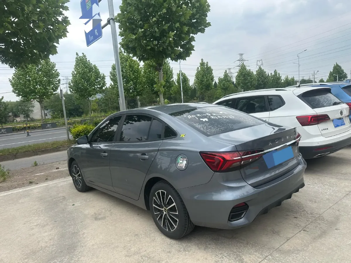 2021 Roewe i5 1.5L 120HP L4 CVT,autocango,china used car exporter,china ev exporter,chinese used car exporter,chinese used ev exporter