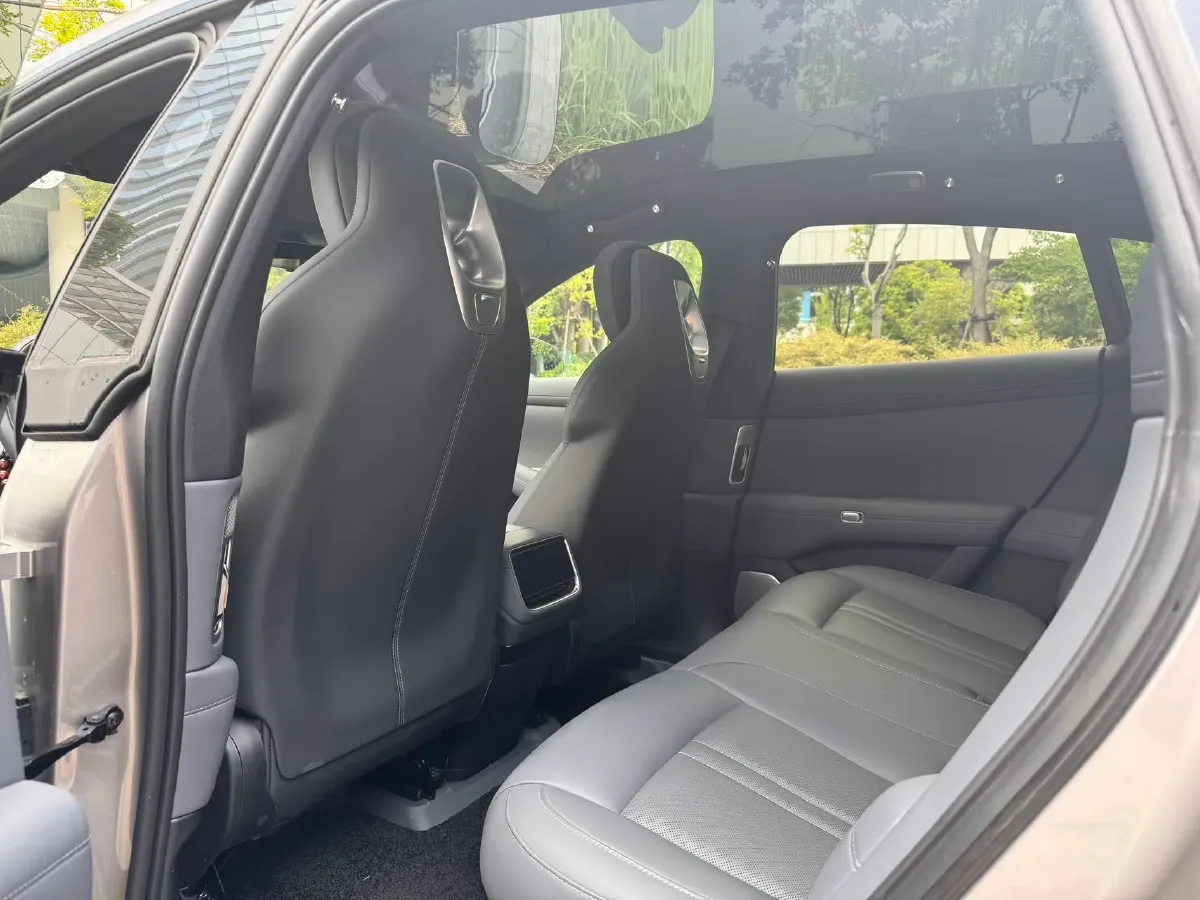 2025 MI YU7 BEV 96.3KWH,autocango,china used car exporter,china ev exporter,chinese used car exporter,chinese used ev exporter
