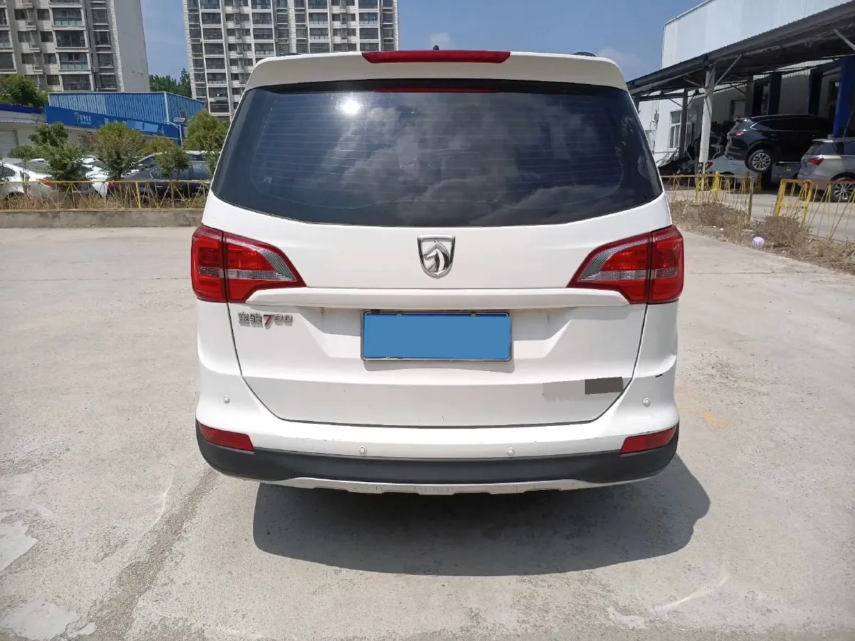 2019 BaoJun 730 1.5L 105HP L4 6MT,autocango,china used car exporter,china ev exporter,chinese used car exporter,chinese used ev exporter