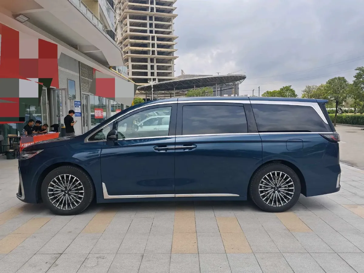 2026 Voyah Dream 1.5T 150HP L4 PHEV,autocango,china used car exporter,china ev exporter,chinese used car exporter,chinese used ev exporter