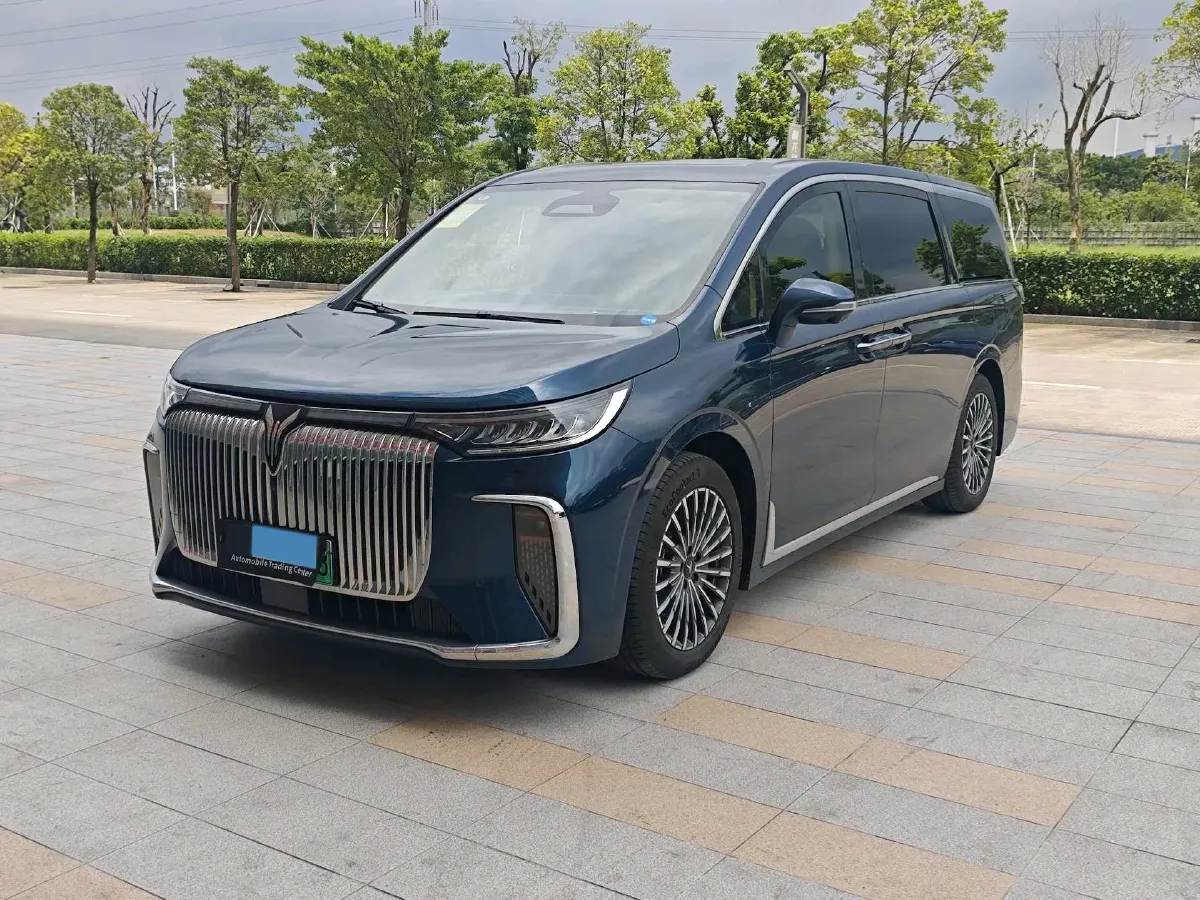 2026 Voyah Dream 1.5T 150HP L4 PHEV,autocango,china used car exporter,china ev exporter,chinese used car exporter,chinese used ev exporter
