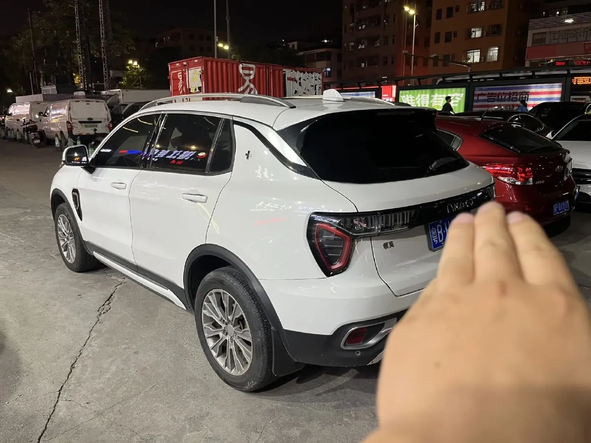 2017 Zotye SR9 2.0T 190HP L4 6DCT,autocango,china used car exporter,china ev exporter,chinese used car exporter,chinese used ev exporter