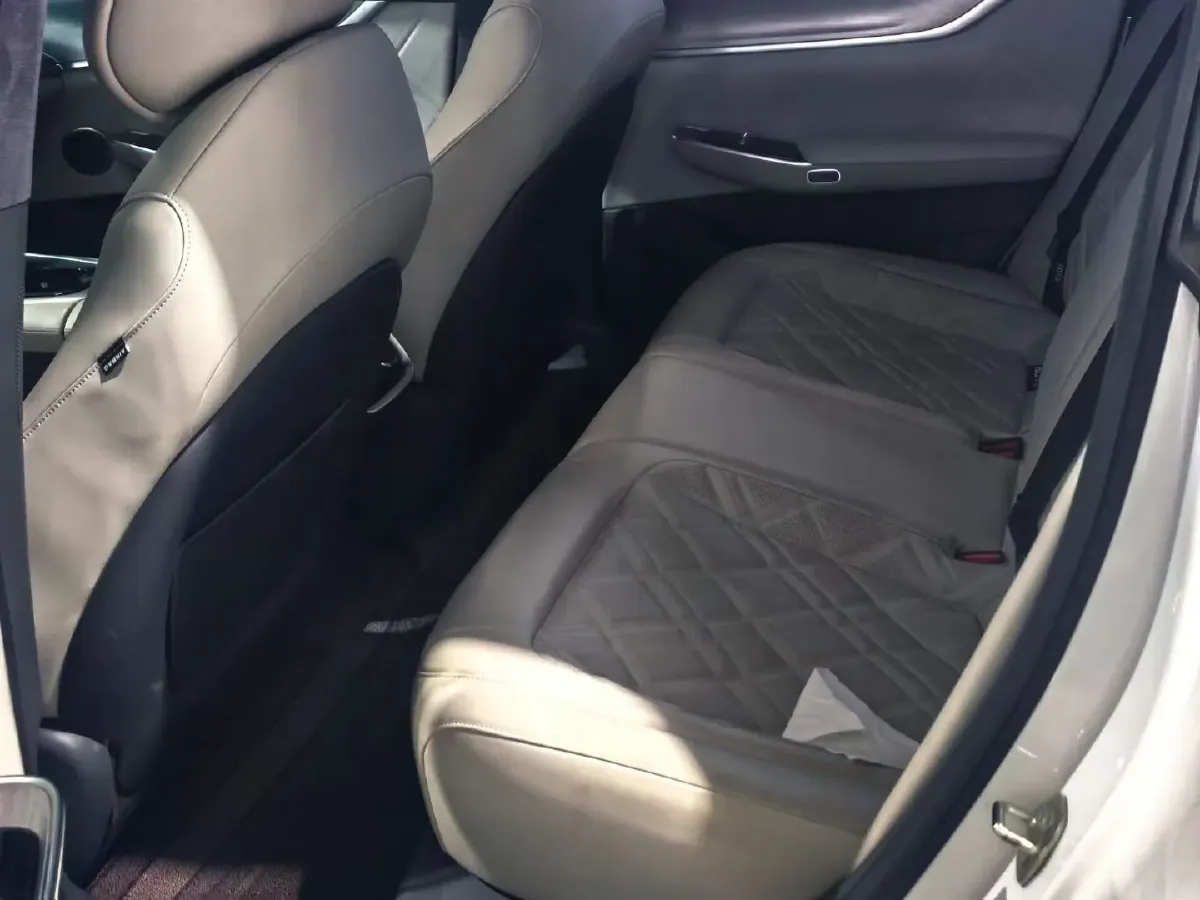 2023 ChangAn QiYuan A07 1.5L 95HP L4 REEV 28.4KWH,autocango,china used car exporter,china ev exporter,chinese used car exporter,chinese used ev exporter