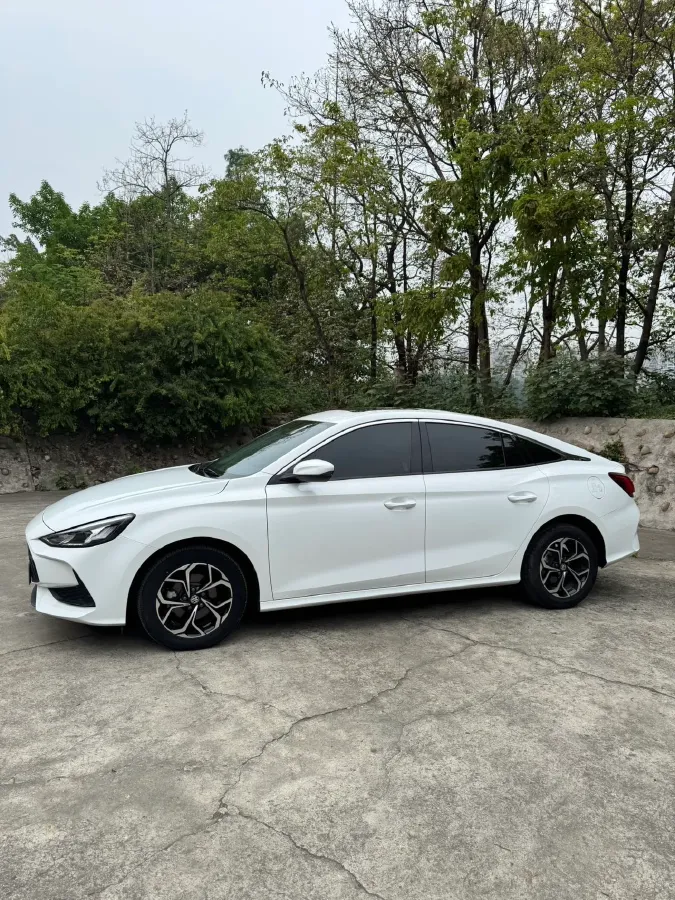 2021 MG 5 1.5L 120HP L4 CVT,autocango,china used car exporter,china ev exporter,chinese used car exporter,chinese used ev exporter