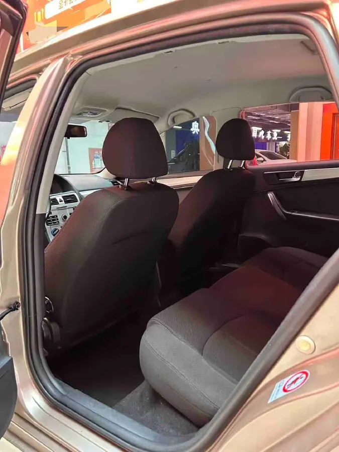 2017 Brilliance Auto H530 1.6L 118HP L4 5AT,autocango,china used car exporter,china ev exporter,chinese used car exporter,chinese used ev exporter