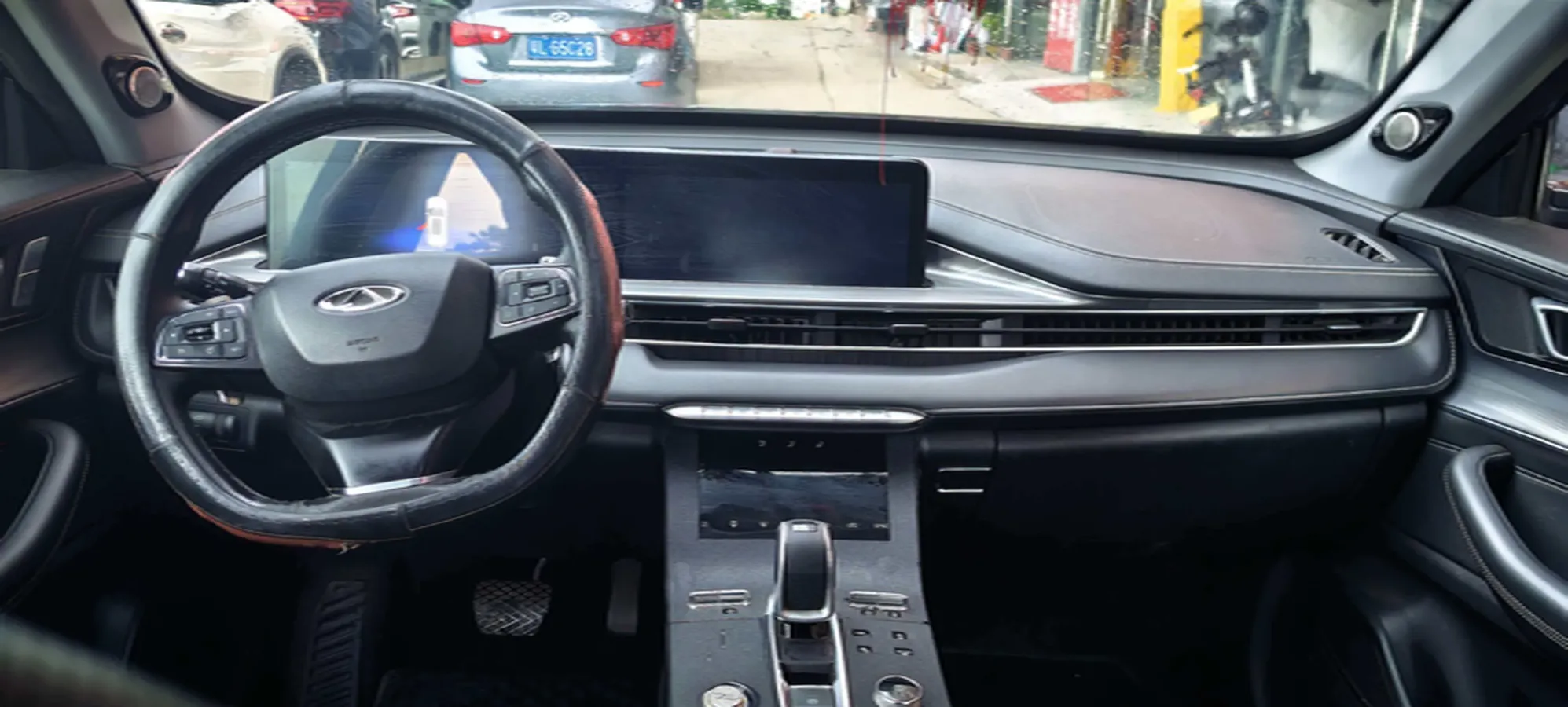 2021 Chery Tiggo 8 Plus 1.6T 197HP L4 7DCT,autocango,china used car exporter,china ev exporter,chinese used car exporter,chinese used ev exporter