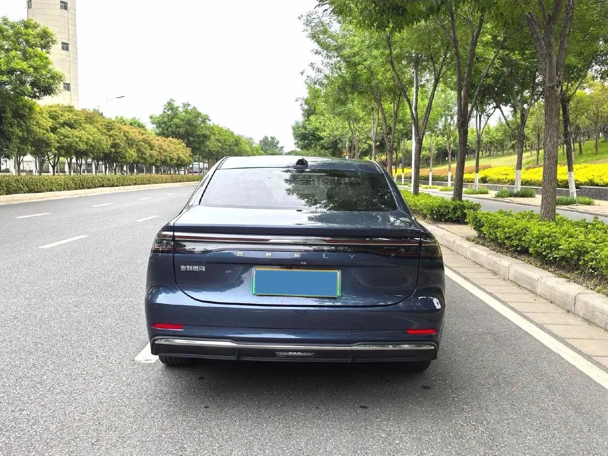 2025 Geely Galaxy A7 1.5L 112HP L4 1DHT PHEV,autocango,china used car exporter,china ev exporter,chinese used car exporter,chinese used ev exporter