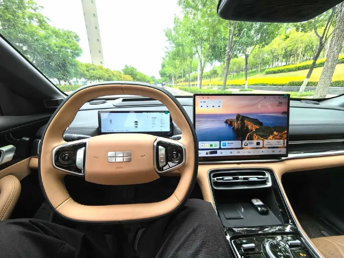 2025 Geely Galaxy A7 1.5L 112HP L4 1DHT PHEV,autocango,china used car exporter,china ev exporter,chinese used car exporter,chinese used ev exporter