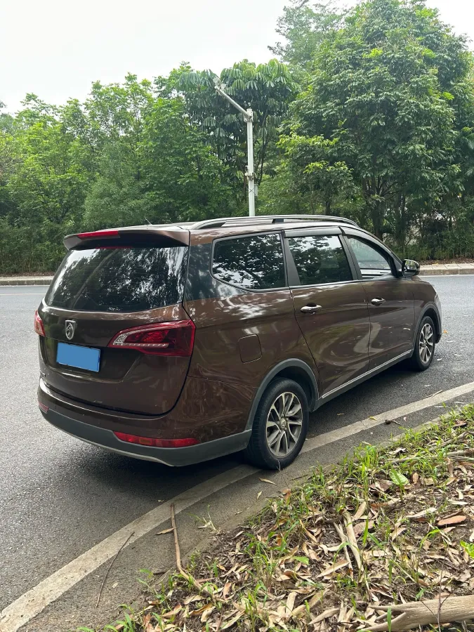 2019 BaoJun 730 1.5L 112HP L4 6MT,autocango,china used car exporter,china ev exporter,chinese used car exporter,chinese used ev exporter