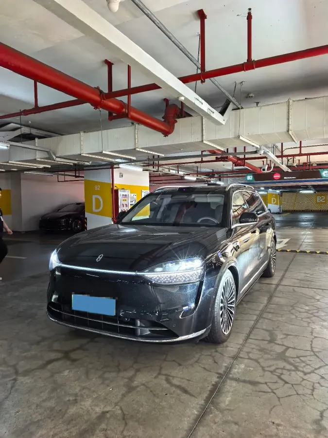 2025 AITO AITO M9 REEV 160HP REEV 52KWH,autocango,china used car exporter,china ev exporter,chinese used car exporter,chinese used ev exporter