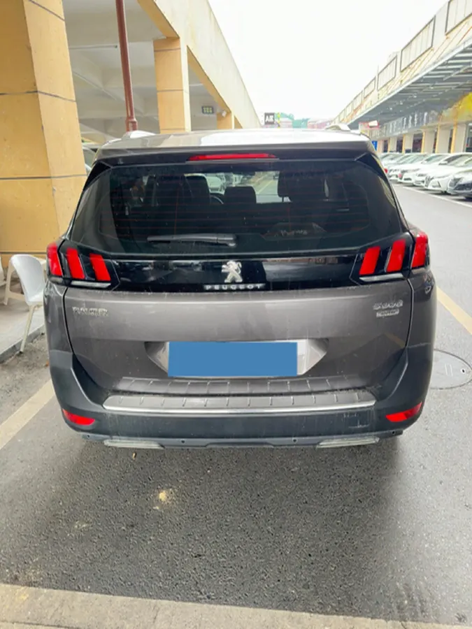 2019 Peugeot 5008 1.8T 211HP L4 8AT,autocango,china used car exporter,china ev exporter,chinese used car exporter,chinese used ev exporter