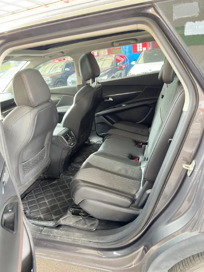 2019 Peugeot 5008 1.8T 211HP L4 8AT,autocango,china used car exporter,china ev exporter,chinese used car exporter,chinese used ev exporter