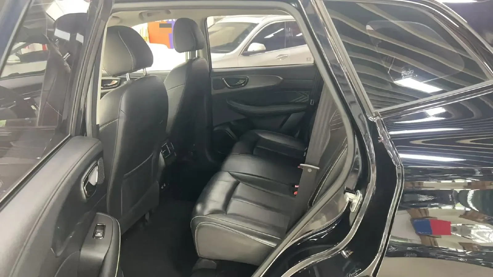 2021 Roewe RX5 1.5T 181HP L4 7DCT,autocango,china used car exporter,china ev exporter,chinese used car exporter,chinese used ev exporter