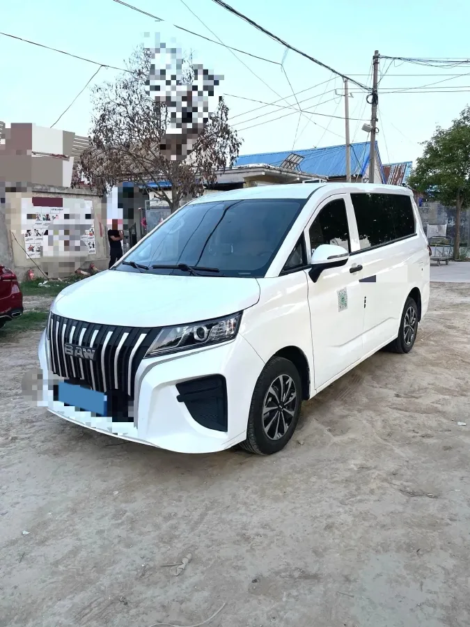 2023 BAW RuiSheng Trump M7 1.6L 124HP L4 5MT,autocango,china used car exporter,china ev exporter,chinese used car exporter,chinese used ev exporter