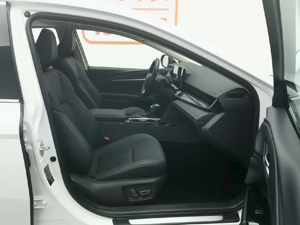 2023 ChangAn UNI-V iDD 1.5T 170HP L4 6TCT PHEV 18.4KWH,autocango,china used car exporter,china ev exporter,chinese used car exporter,chinese used ev exporter