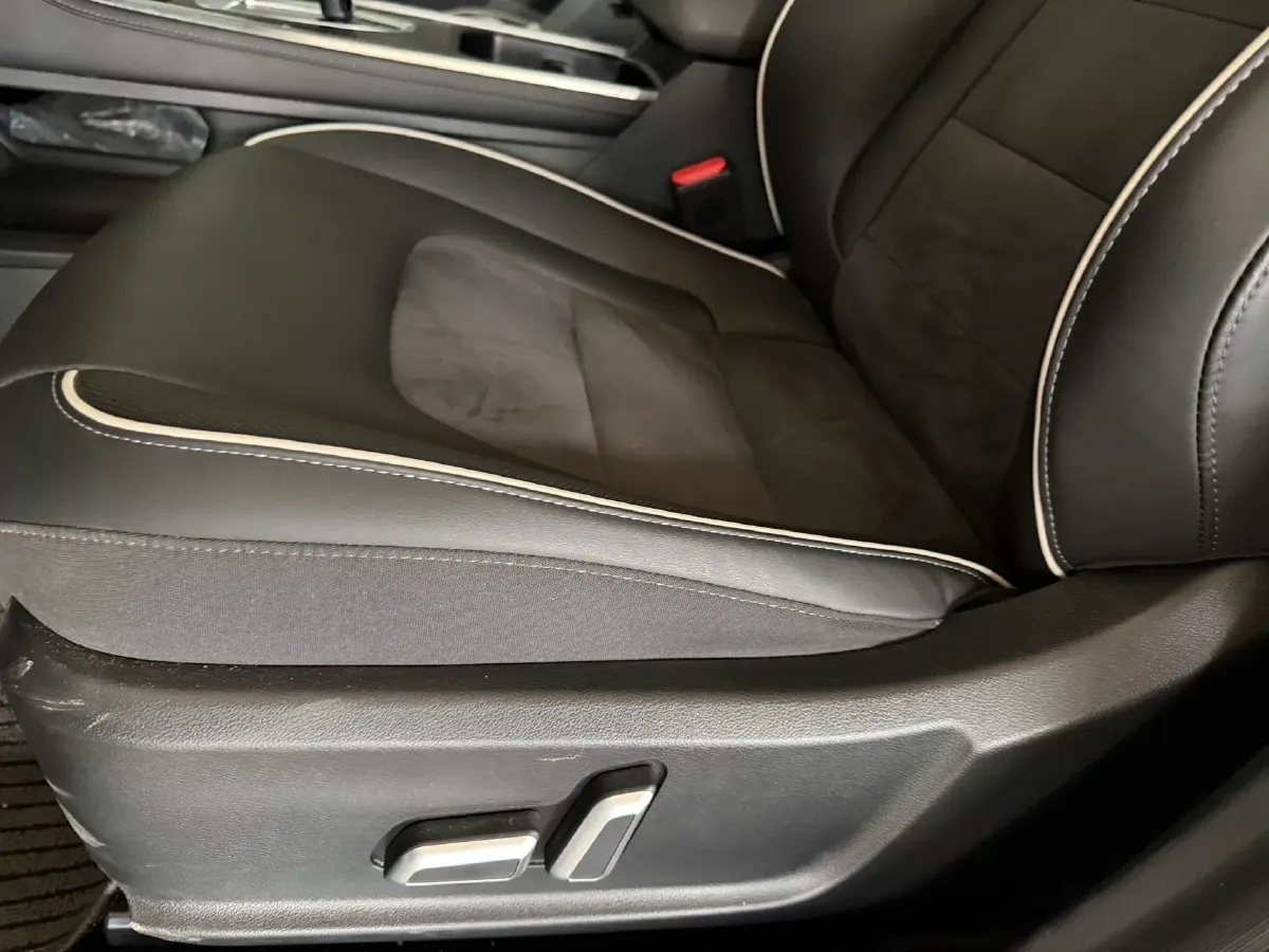 2023 Haval H6 1.5T 150HP L4 7DCT,autocango,china used car exporter,china ev exporter,chinese used car exporter,chinese used ev exporter