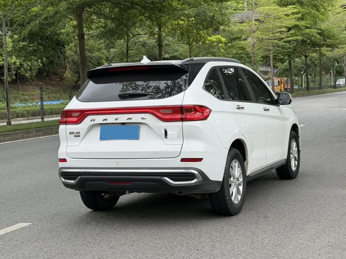 2021 Haval M6 1.5T 150HP L4 7DCT,autocango,china used car exporter,china ev exporter,chinese used car exporter,chinese used ev exporter
