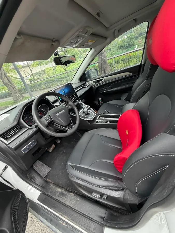2021 Haval M6 1.5T 150HP L4 7DCT,autocango,china used car exporter,china ev exporter,chinese used car exporter,chinese used ev exporter