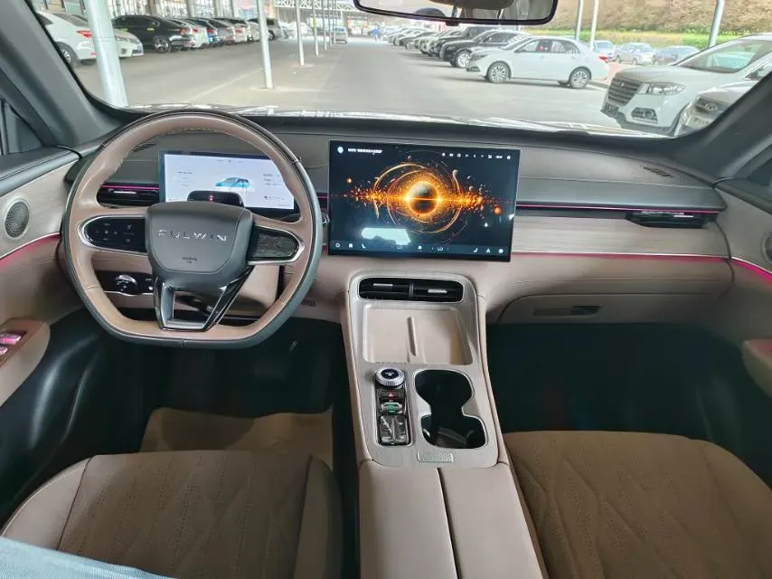 2025 Fulwin FulwinT8 1.5T 156HP L4 1DHT PHEV 18.67KWH,autocango,china used car exporter,china ev exporter,chinese used car exporter,chinese used ev exporter